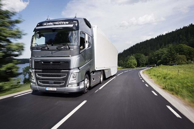 Las cifras de este Volvo FH, 500 CV y un par motor máximo de 2.500 Nm, son un buen compromiso entre consumo y prestaciones.